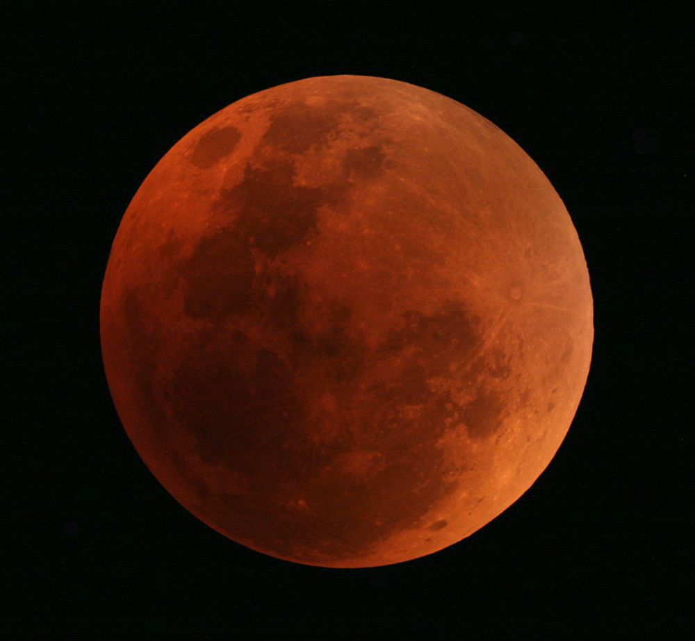 Total Lunar Eclipse. Image Credit Melissa Hulbert